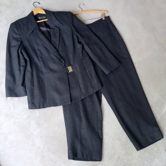 Vintage BICCI Charcoal Gray Pantsuit Set - Picture 1 of 8